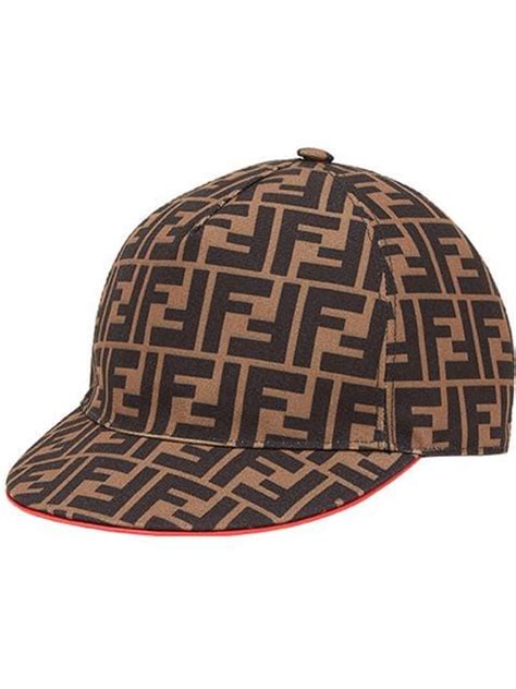 Cappelli iconici dei migliori brand di moda su FARFETCH